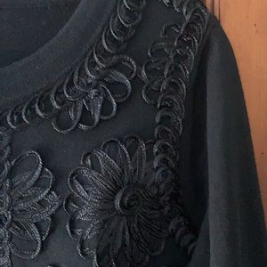 Issac Mizrahi Live succotash embroidery top